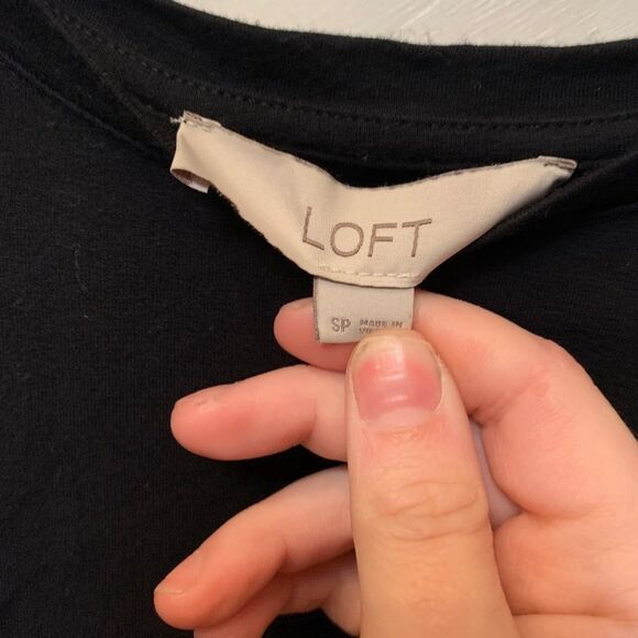 Loft Petite Black Short Sleeve Dress with Frilly - Picture 4 of 6